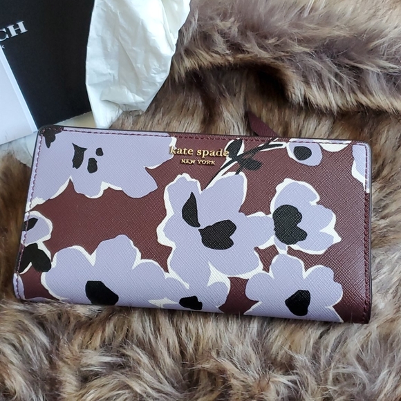 - Kate spade ♠️ leather floral wallet host pick sold out firm lowered - Picture 1 of 5